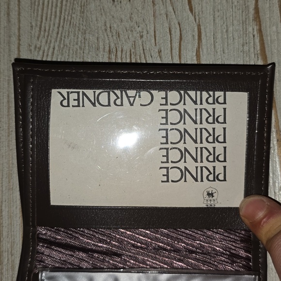 NWT FULL GRAIN COWHIDE WALLET - Picture 5 of 12